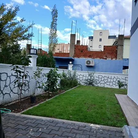 Sahiner Aparthotel *